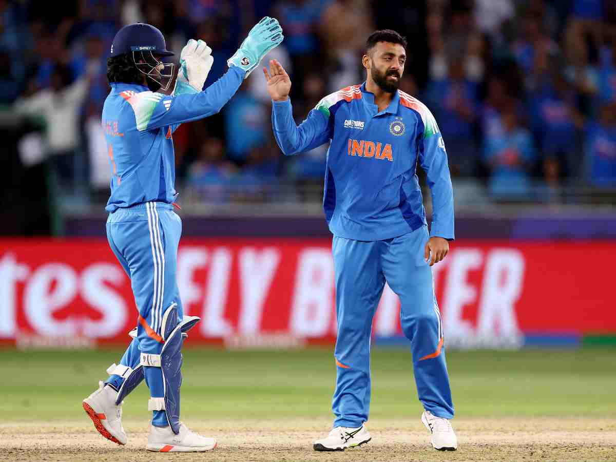 India Crush New Zealand to Set Up Semi-Final